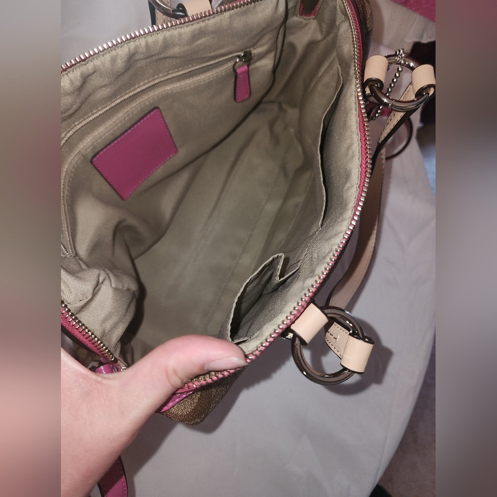 Coach Brown and Pink Tote Bag with Signature Pink And White Design - Picture 3 of 9
